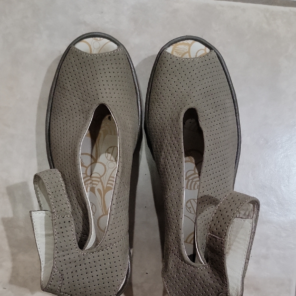 Fly London Taupe Sandals